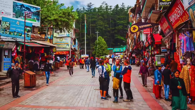 Mall Road Manali
